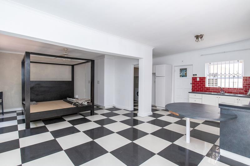 To Let 4 Bedroom Property for Rent in Constantia Western Cape